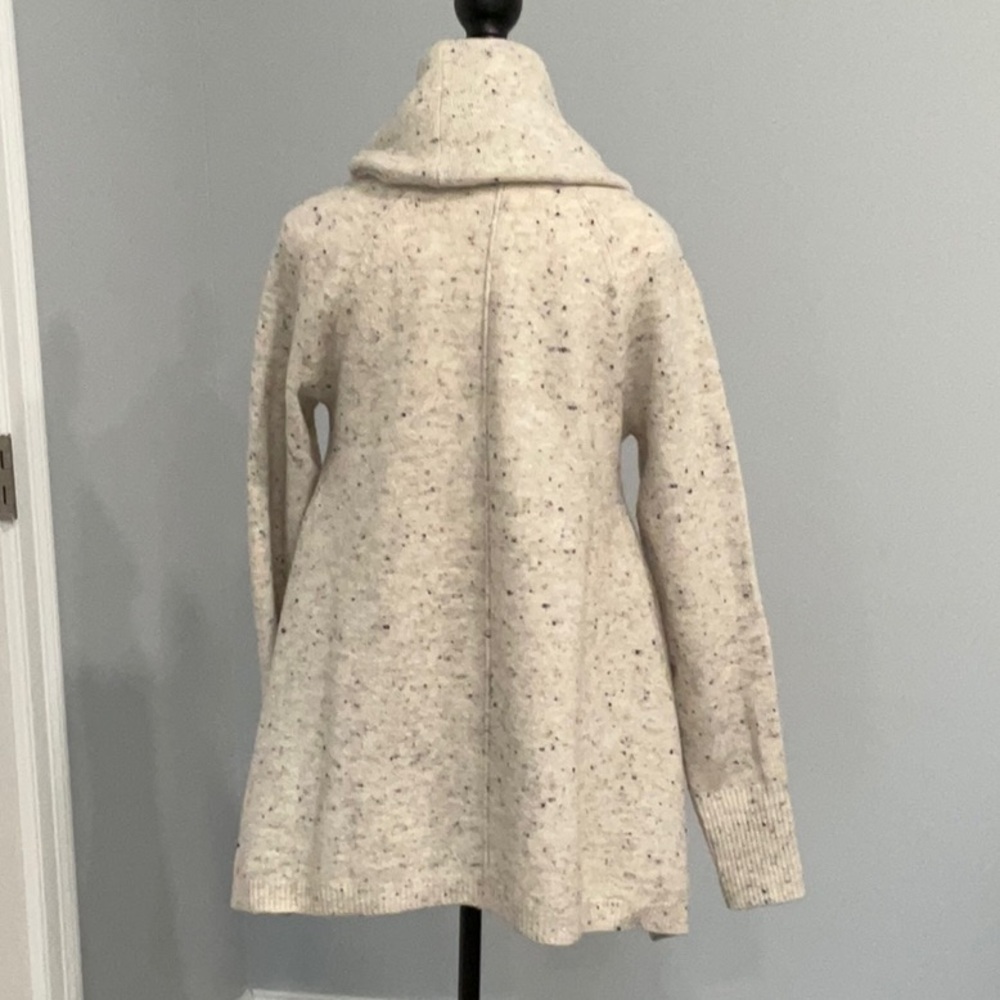 Womens Casual Sweater - Picture 4 of 6